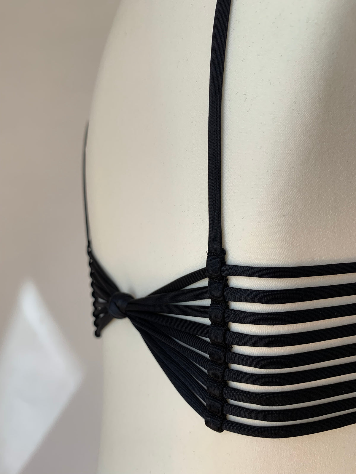 Reggiseno bikini con spalline LORLE Graphite - Saldi di fabbrica
