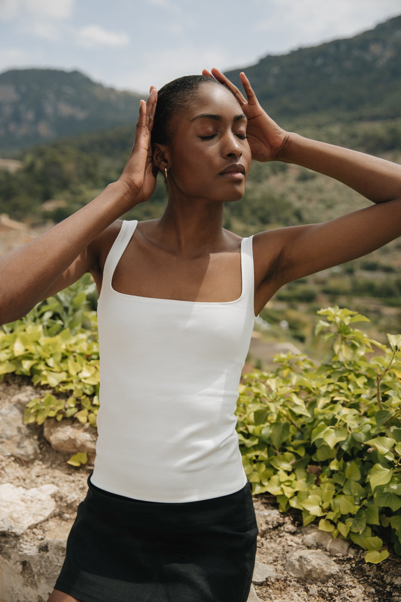 OFIRA Square Neck Tank in White – ESSENTIALS FOR ZULA