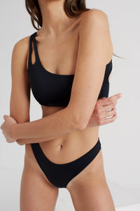 OTTO V- Shaped Bottoms Black