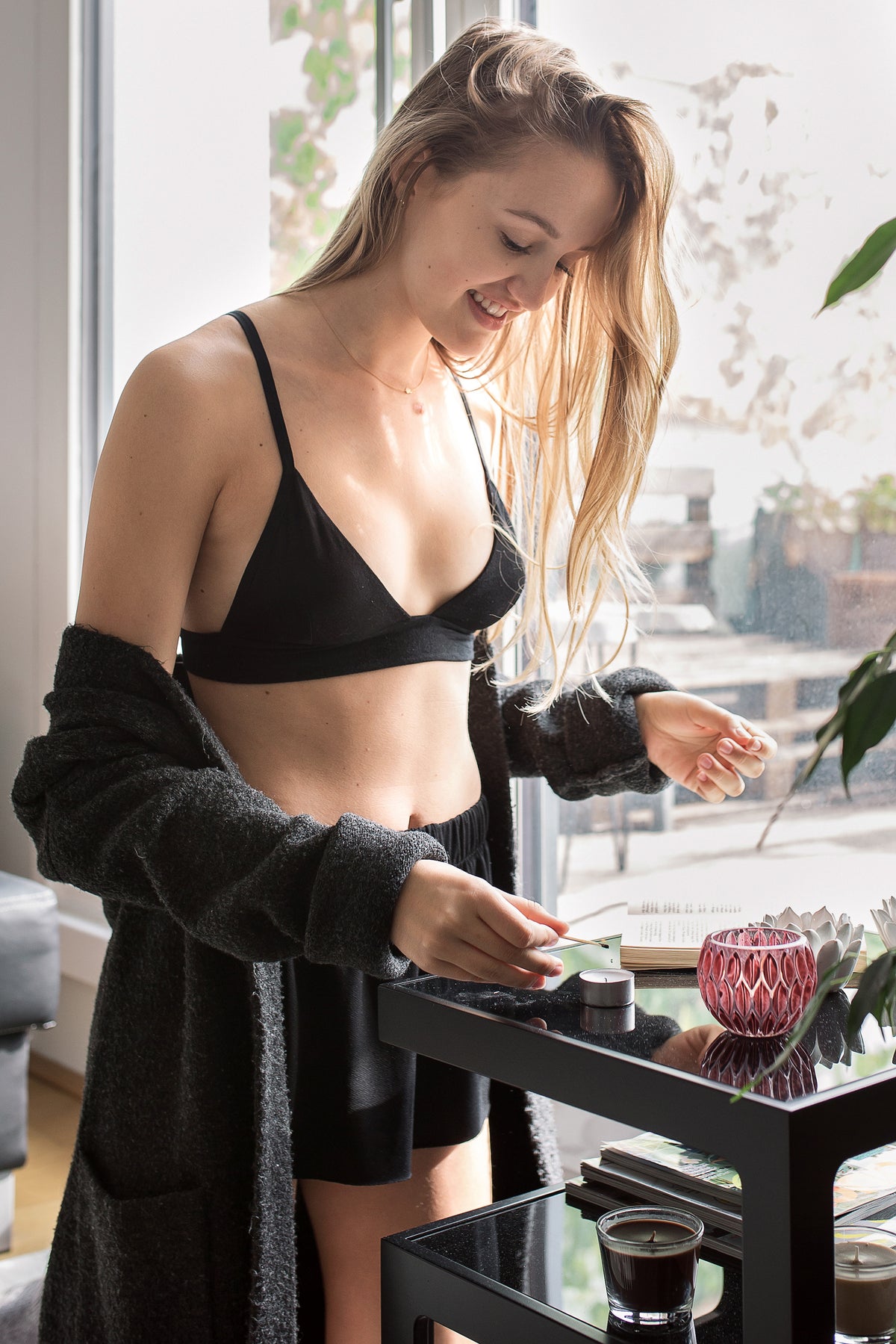 SYLVIA Bralette in Black